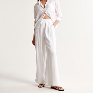 Crinkle Textured Pull-On Pant